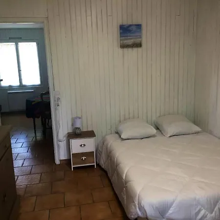D'une Avec Jardin Clos Et Wifi A A 2 Km De La Appartamento