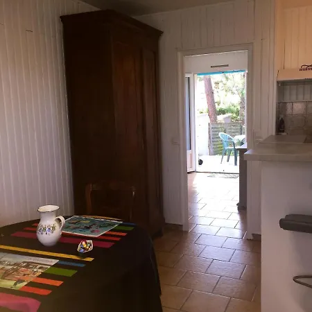 Appartamento D'une Avec Jardin Clos Et Wifi A A 2 Km De La